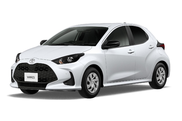 U（ハイブリッド・2WD）